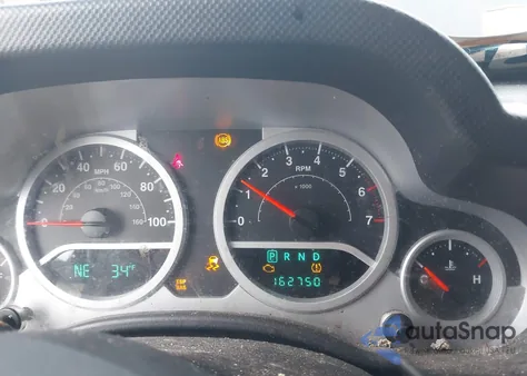 2008 Jeep Wrangler Unlimited Sahara из США, поврежденный, VIN 1J4GA59188L633886